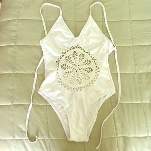 White crochet swimsuit / bodysuit